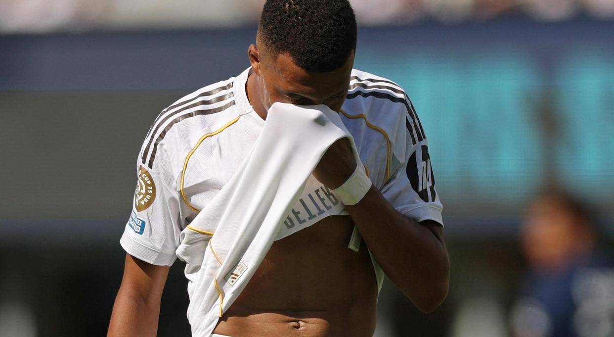 关于NBA常规赛赛程吃紧；巴黎圣日耳曼赛后豪取连胜；态度坚定；赛季目标并未改变的信息