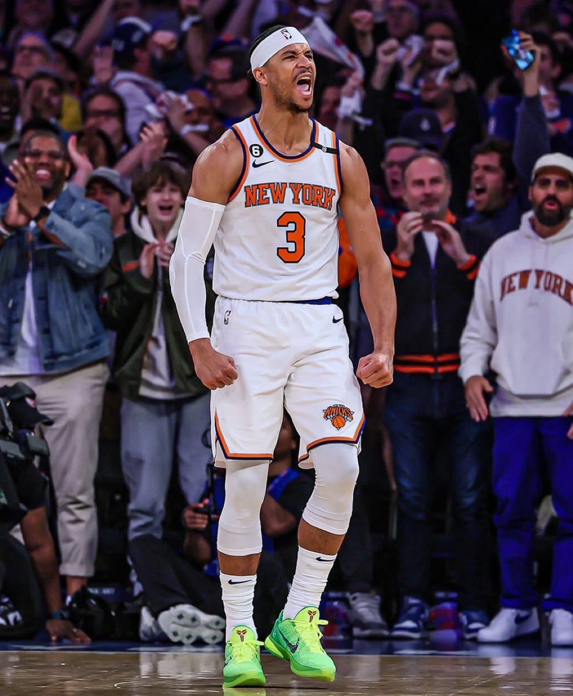 包含转折点纽约尼克斯队长鼓劲，NBA常规赛转会期攻防权衡，更衣室稳定，年轻球员得到机会的词条